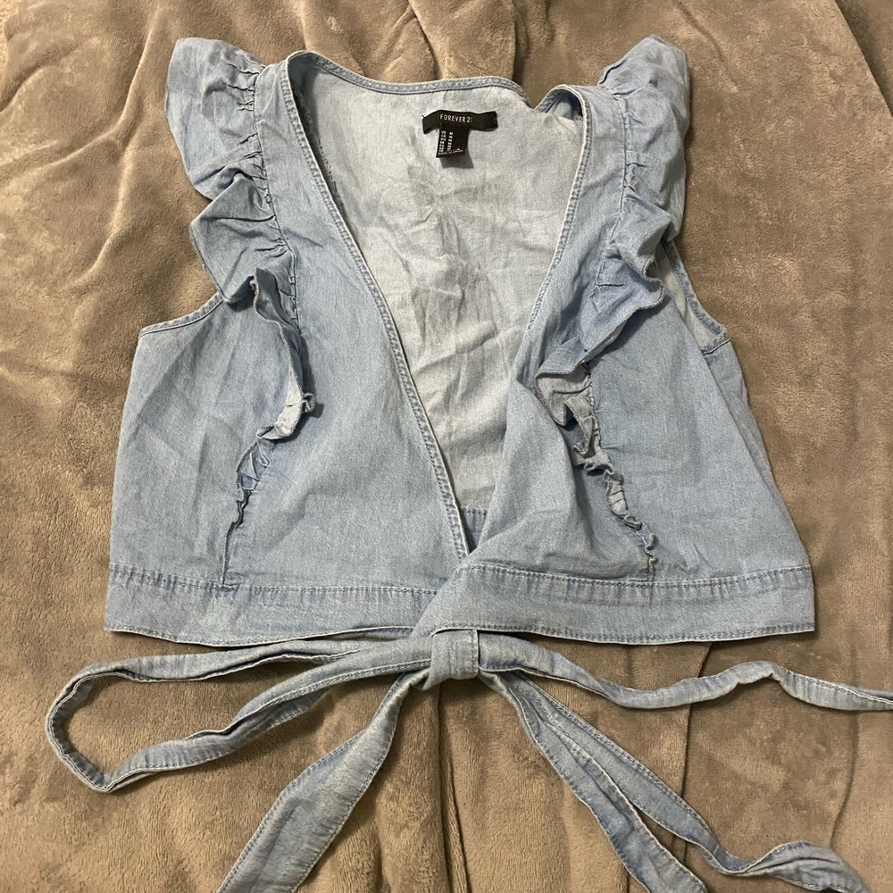 Tie around shirt